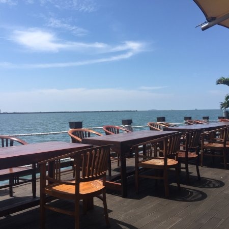 Franchise Jetski Cafe, Download Proposal Sekarang!